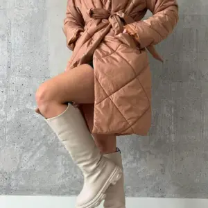 Jakna s pojasom Puffy smeđa - Slika 3